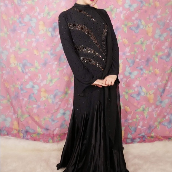 Dore' Designs Ballroom Gown Cape Coral, Florida - Picture 10 of 13